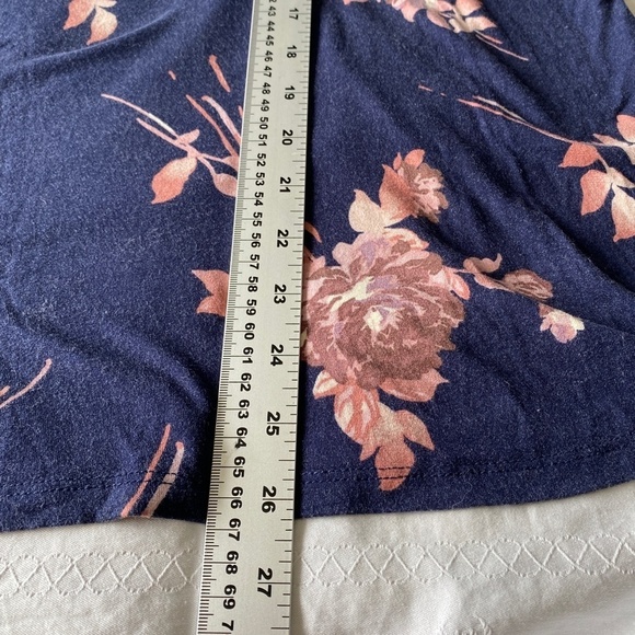 Torrid Super Soft Knits Navy/Purple Crochet Lace Sleeve Tank Top Size 1X (14/16) - Picture 8 of 10